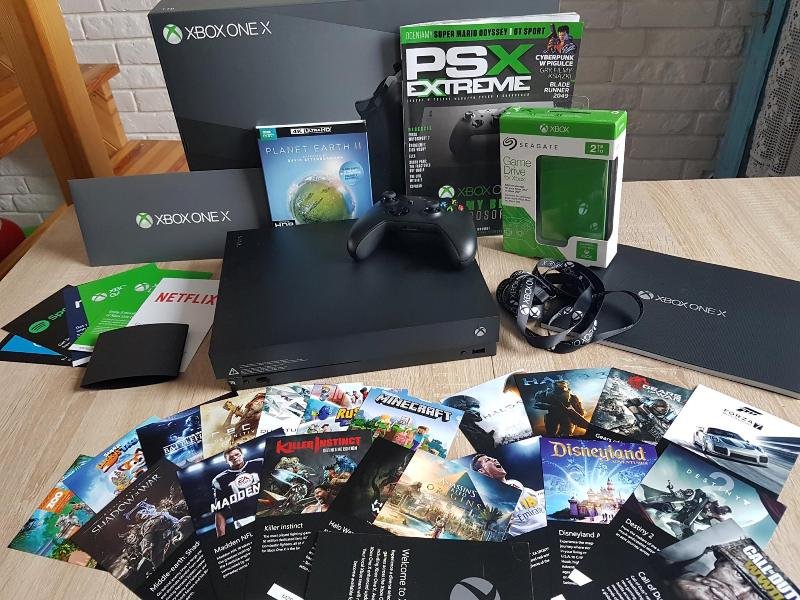 Xbox One X presspack.jpg