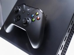 Xbox One X okładka