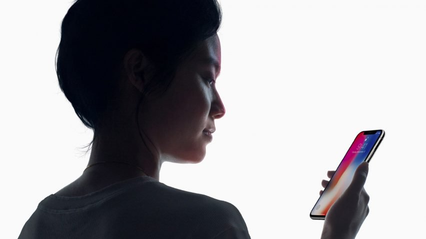 Apple uprościło technologię Face ID aby przyspieszyć produkcję iPhone X?