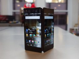 Samsung rozkładany telefon okładka