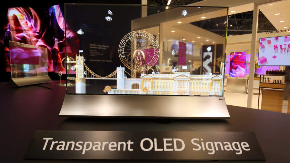 LG zadziwia przezroczystym OLED TV