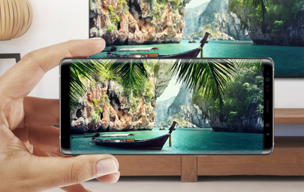 W jaki sposób smartfon poszerza możliwości naszego telewizora? Screen Mirroring w Samsung Smart TV