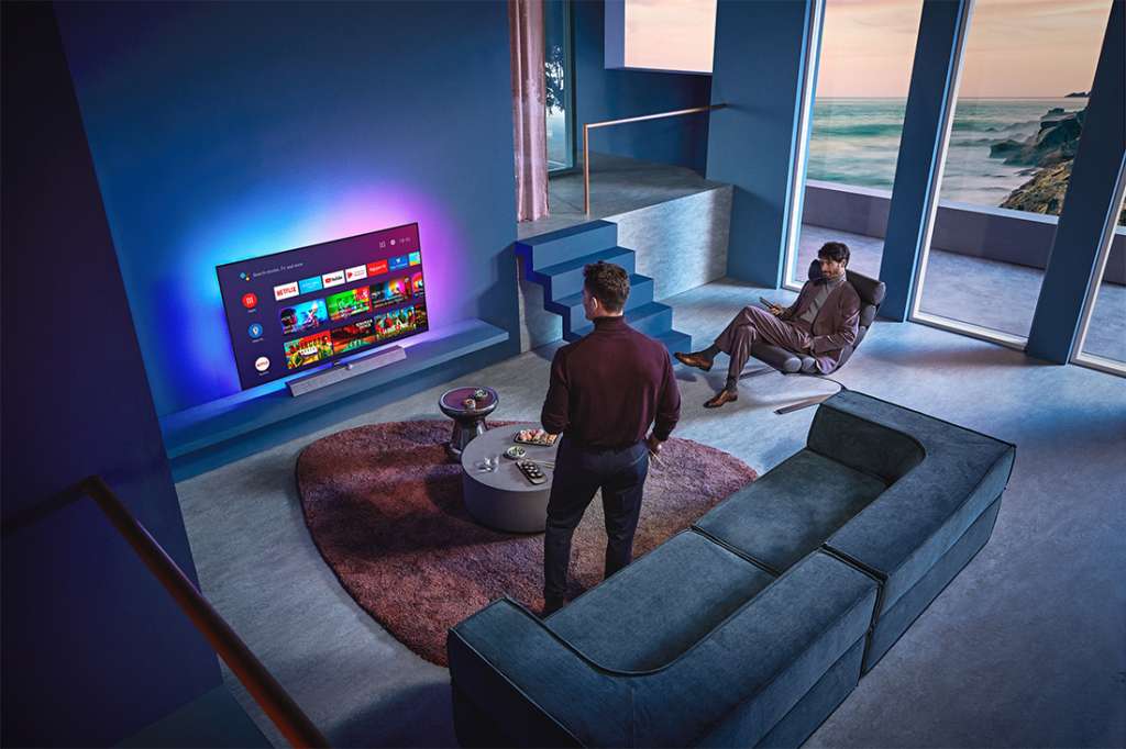 Philips przedstawia OLED+935 - nowy flagowy telewizor z Ambilight nagrodzony tytułem EISA Home Theatre TV 2020-2021!