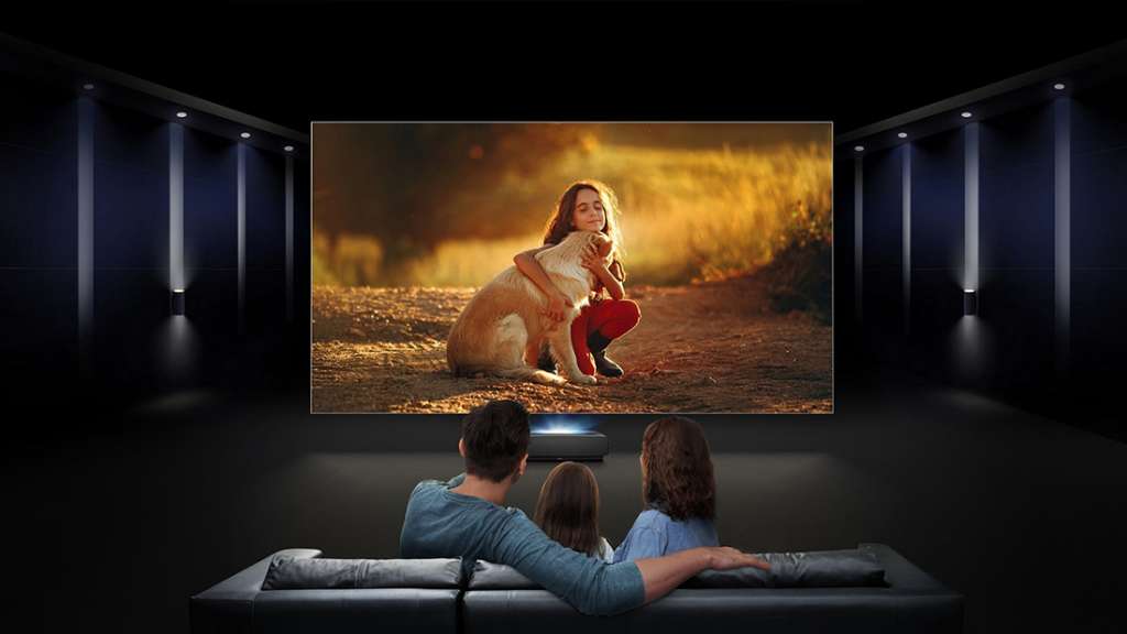 Hisense prezentuje potencjalny hit - nowy laserowy telewizor Sonic Screen Laser TV, czyli 88 cali w 4K z HDR w salonie!