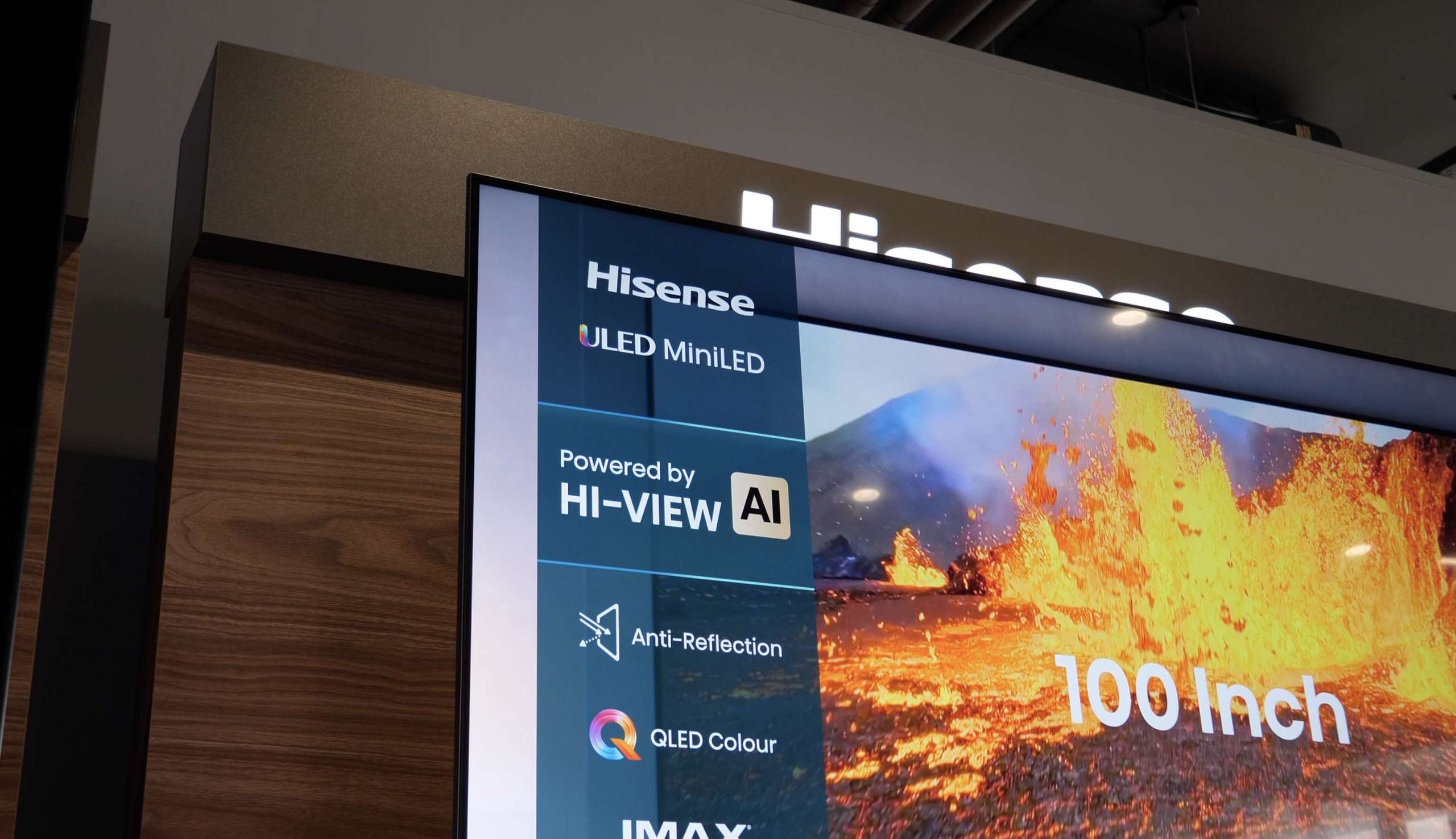 Hit do konsoli, który warto kupić nawet przez Black Friday! TV 4K Mini LED HISENSE U78Q Pro w MEGA promocji – gdzie?