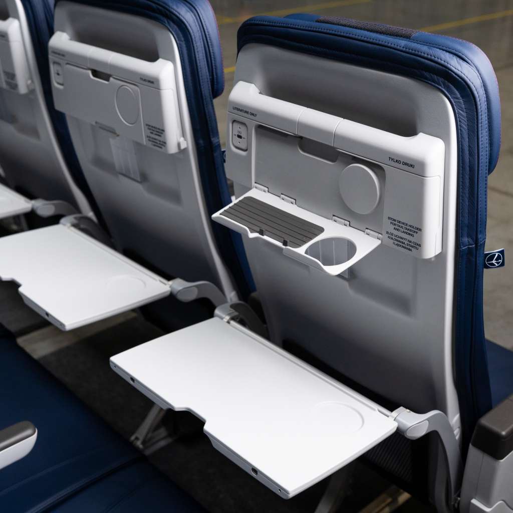 Nowe fotele Recaro do samolotów LOT