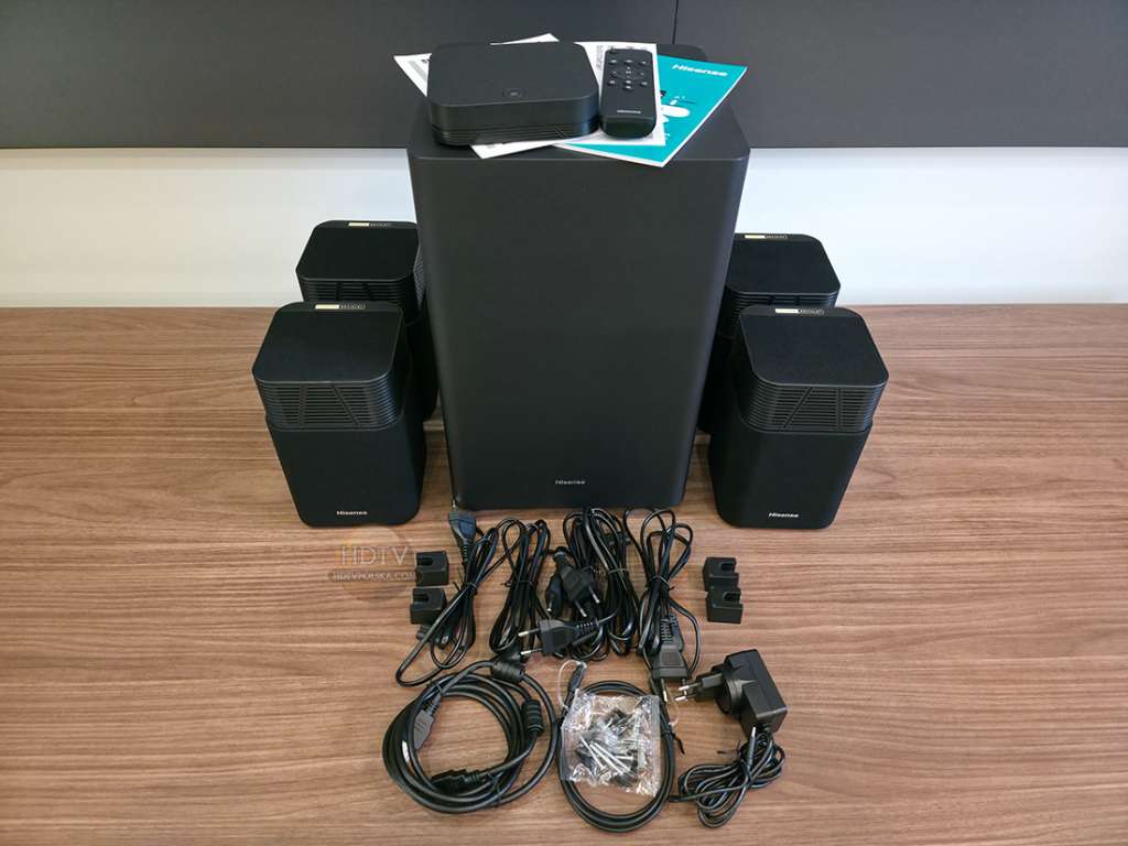 Zestaw kina domowego HISENSE HT Saturn widoczny od frontu wraz z akcesoriami - test HDTVPolska