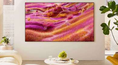 98QN90F_Lifestyle_01