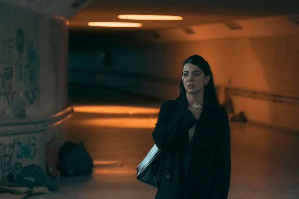 kadr z filmu Rosario na zdjęciu aktorka Emeraude Toubia