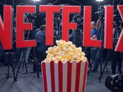 netflix logo popcorn kamery