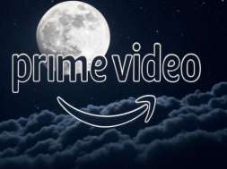logo prime video na tle księżyca