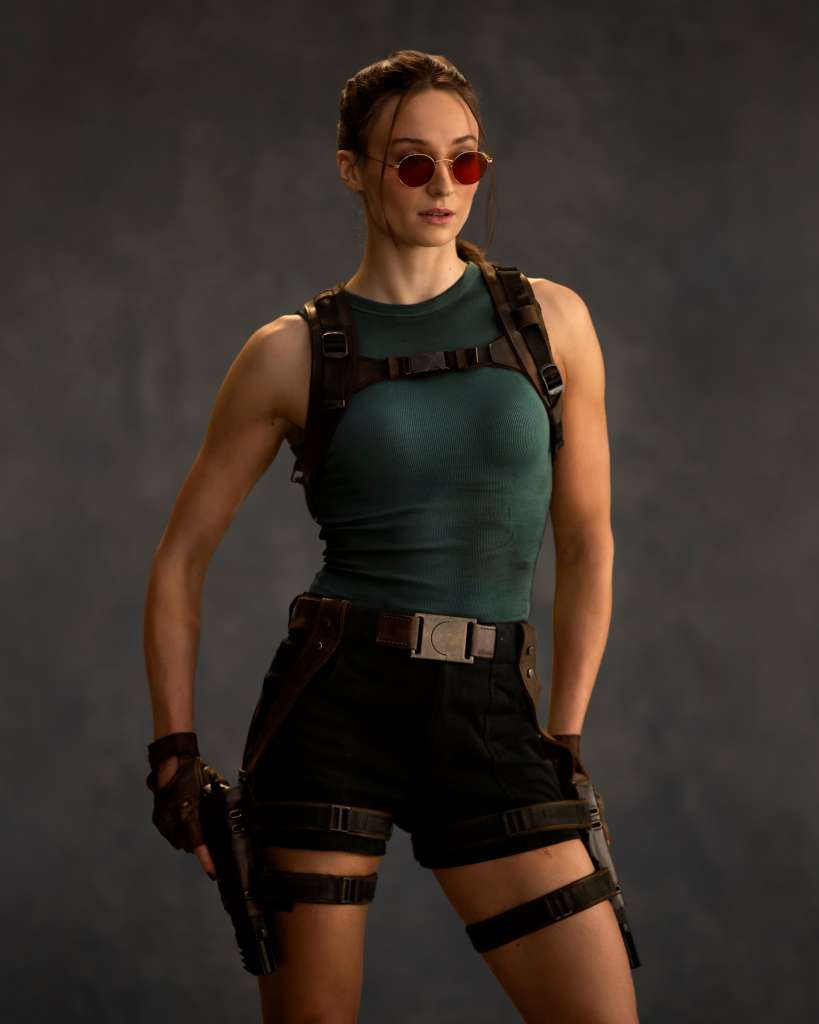lara croft z aktorskiego Tomb Raidera dla Amazon Prime Video 