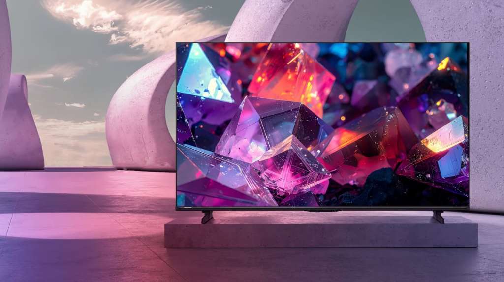 Grafika przedstawiająca telewizor Hisense E7S Pro