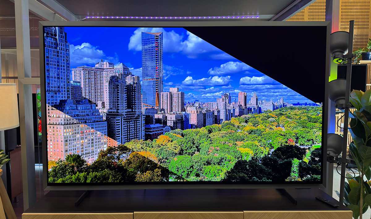 Ten OLED Samsunga ma być czymś więcej niż telewizorem. Kolory z certyfikatem Pantone i sztuka na ekranie